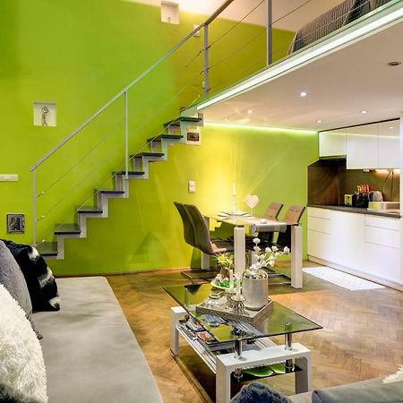Feel Different Apartment Budapest Exterior photo