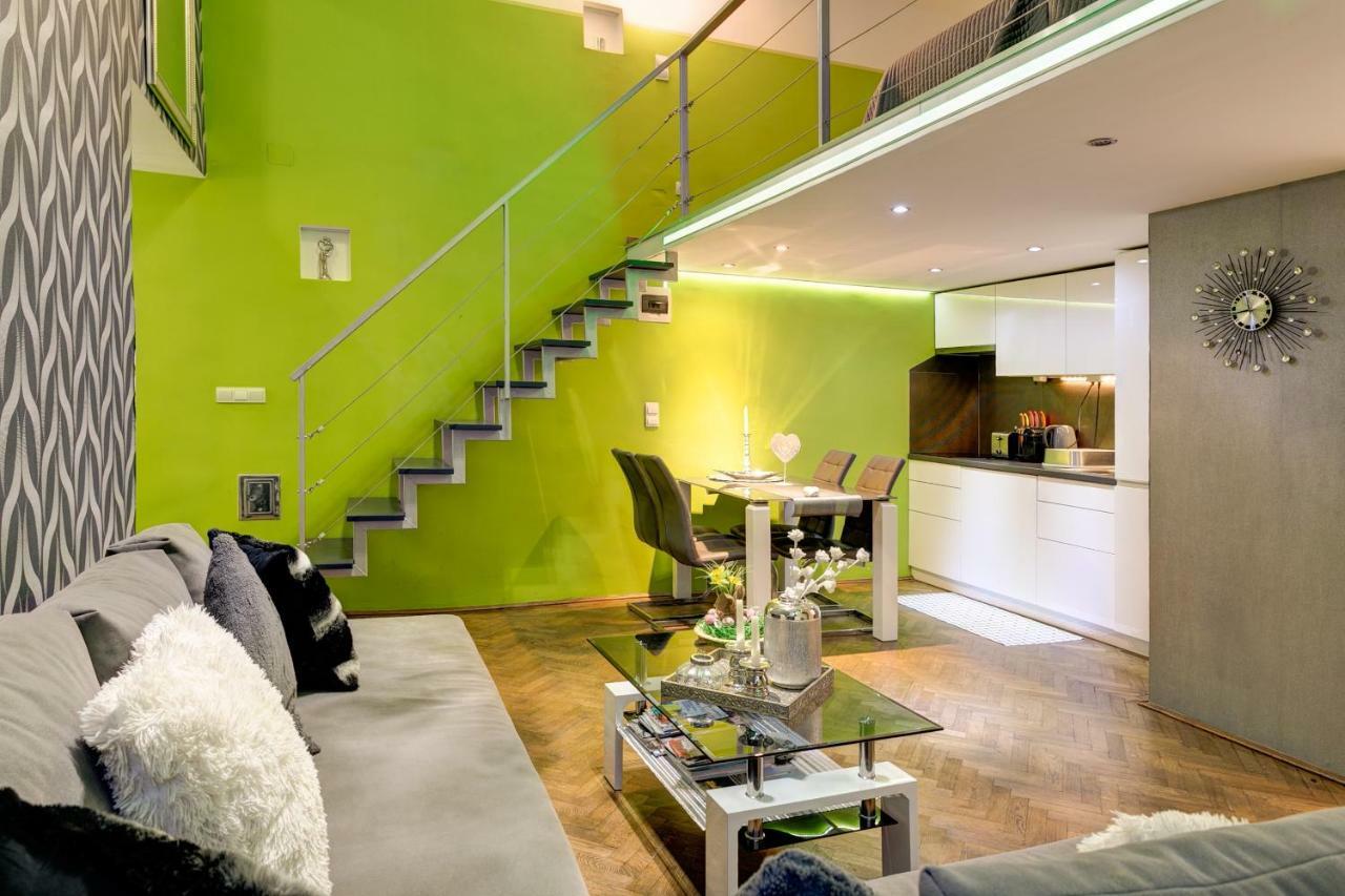 Feel Different Apartment Budapest Exterior photo
