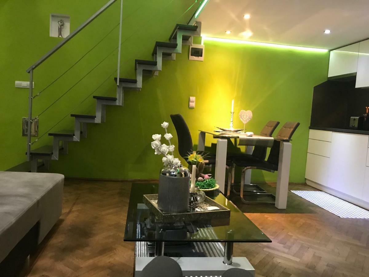 Feel Different Apartment Budapest Exterior photo